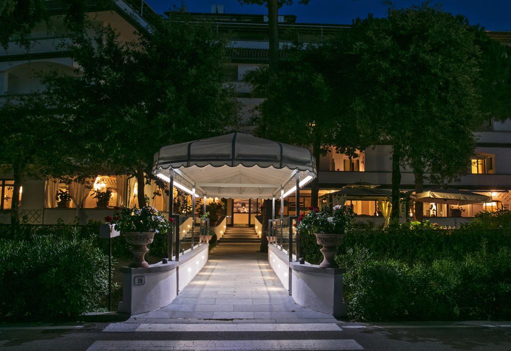 Hotel St.Mauritius Forte dei Marmi Exterior foto